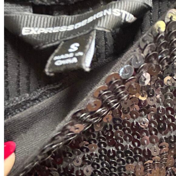Express- High Waisted Sequin Leggings - Picture 4 of 5